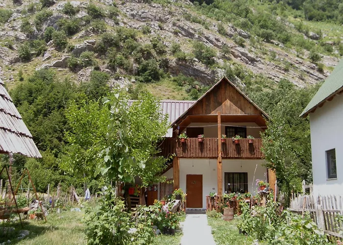 Affittacamere Lola Valbona